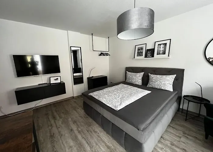 Schoenes Direkt Am Wenigemarkt エアフルト